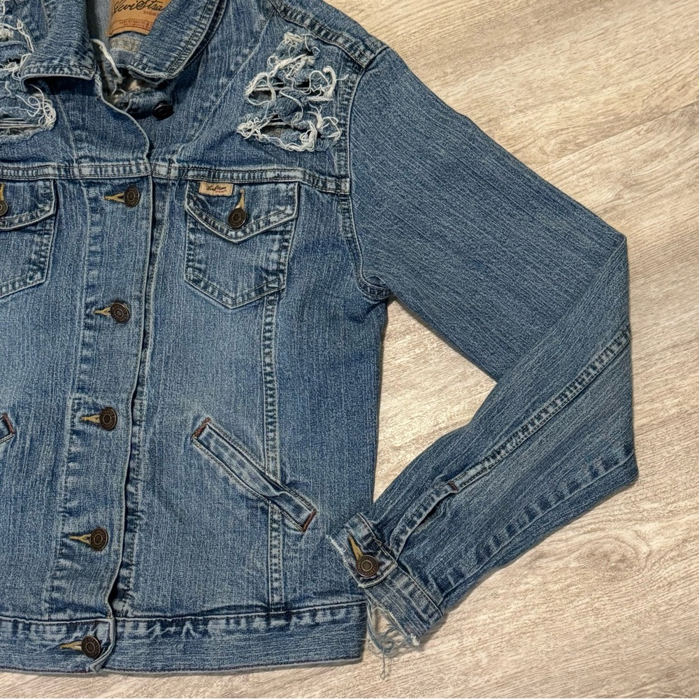NEW Signature by Levi Stratus Heavy Distressed Rib Cage Denim Jacket Size Small - Picture 3 of 13